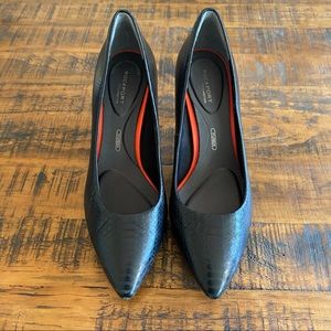 Rockport Total Motion Embossed Leather Black Pumps